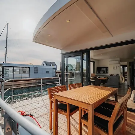 Schwimmendes Trinity Usedom Ferienhaus Peenemünde