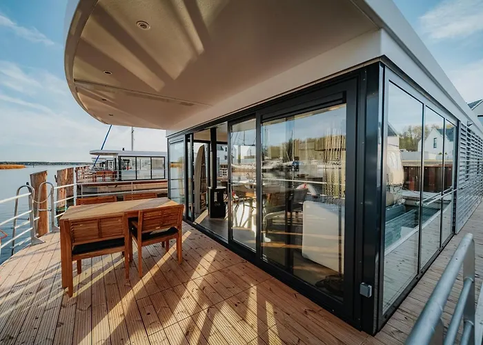 Schwimmendes Trinity Ihr Seahome Auf Der Ostsee Ferienhaus *