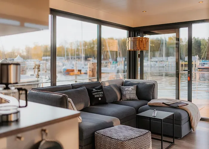 Ferienhaus Schwimmendes Trinity Ihr Seahome Auf Der Ostsee